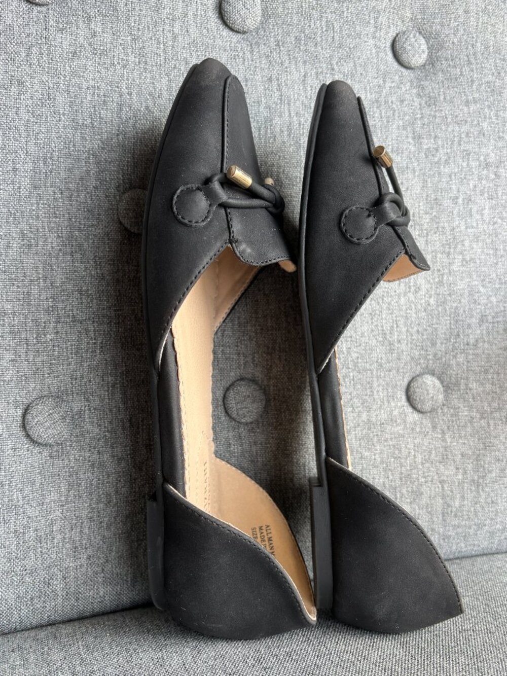 Isaac Mizrahi New York Black D’Orsay Flats Size 7.5 Bow Gold Tip Detail - Picture 7 of 11